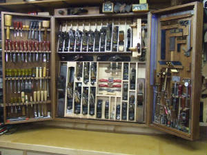 handtoolcabinet001.jpg